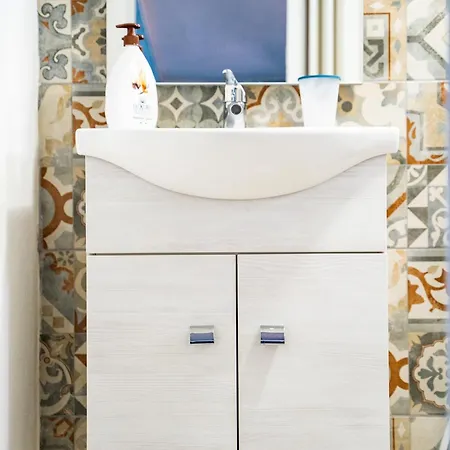 Zazzamita 2 0 شقة *